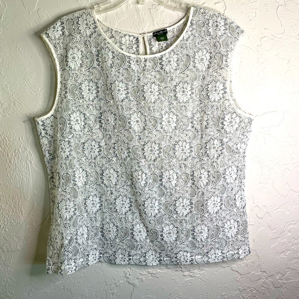 Eddie Bauer lace tank, size XXL NWOT.